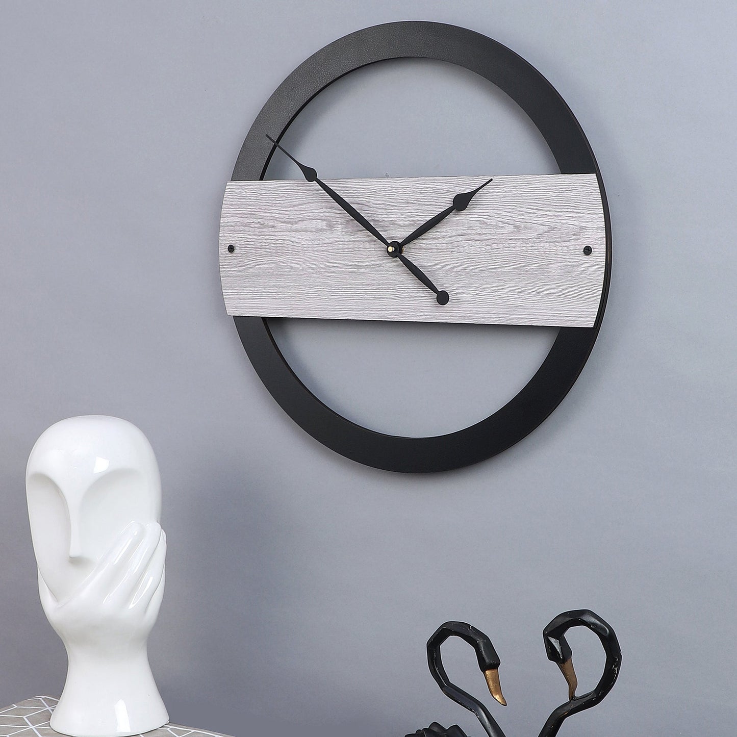 Quartz Black Modern Wall Clock, For Home And Office