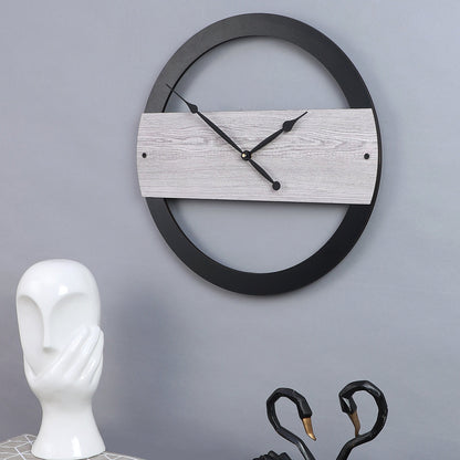 Quartz Black Modern Wall Clock, For Home And Office